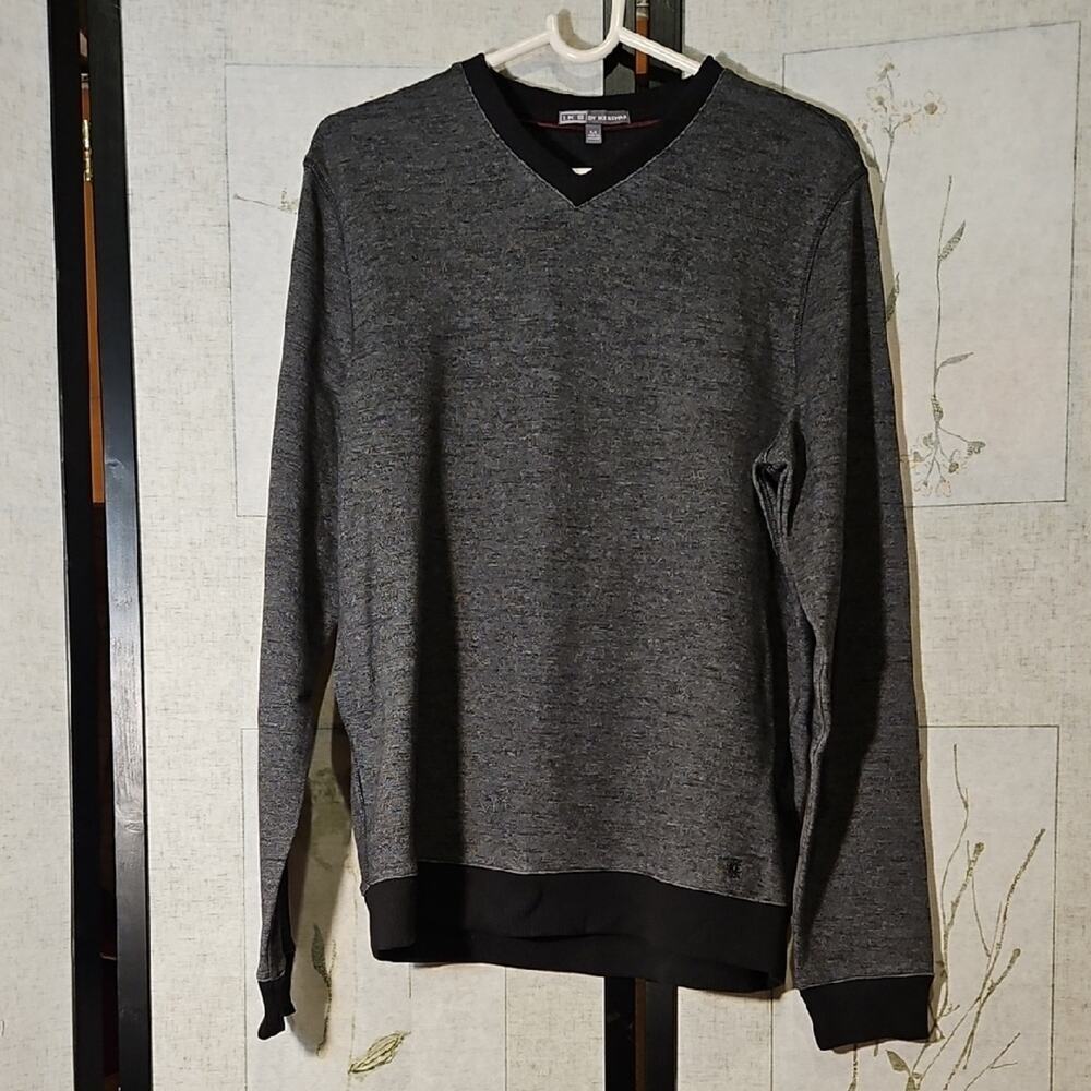 Ike Behar Gray V-Neck Sweater with Black Accents
